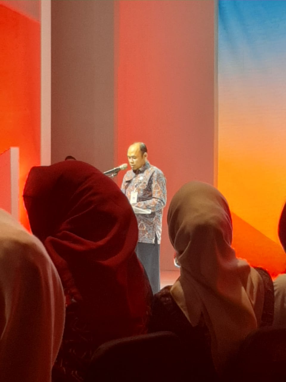 apikri-attends-fashion-week-event-hosted-by-the-office-of-industry-trade-cooperatives-and-smes