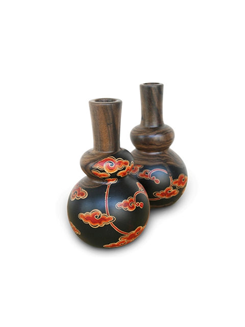 wooden-vase-bottle-with-convex-bottle-neck-red-sky