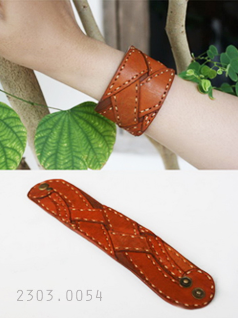 apikri-handmade-bracelet-woven-technique