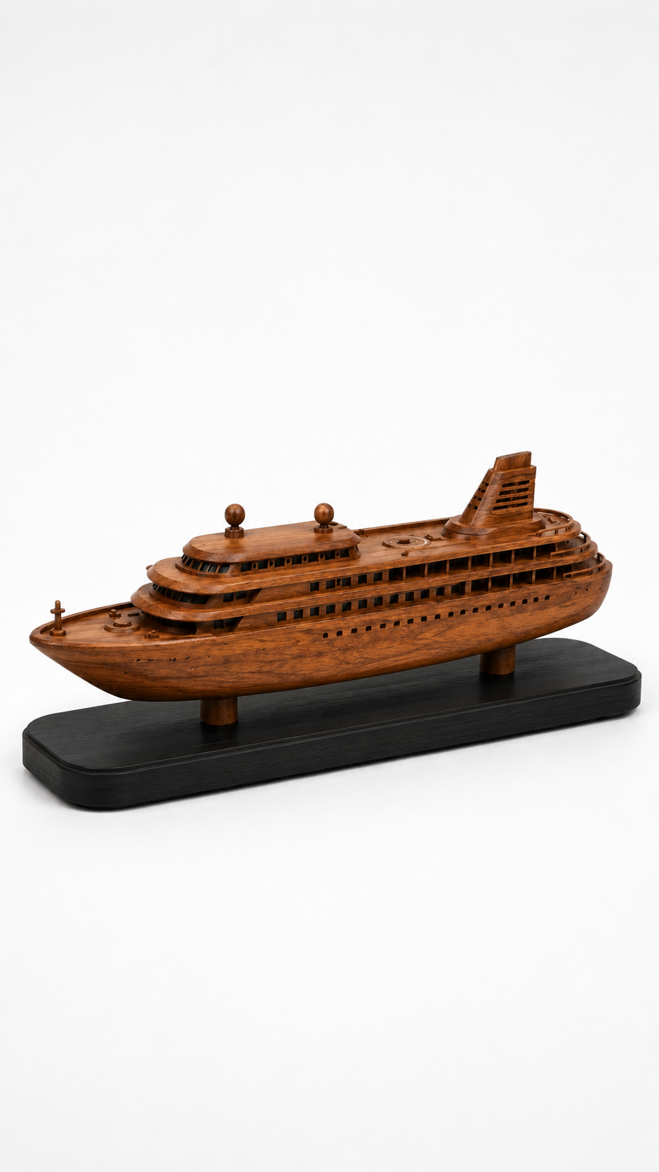 luxury-cruise-ship-miniature