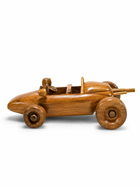 handcrafted-wooden-vintage-racing-car