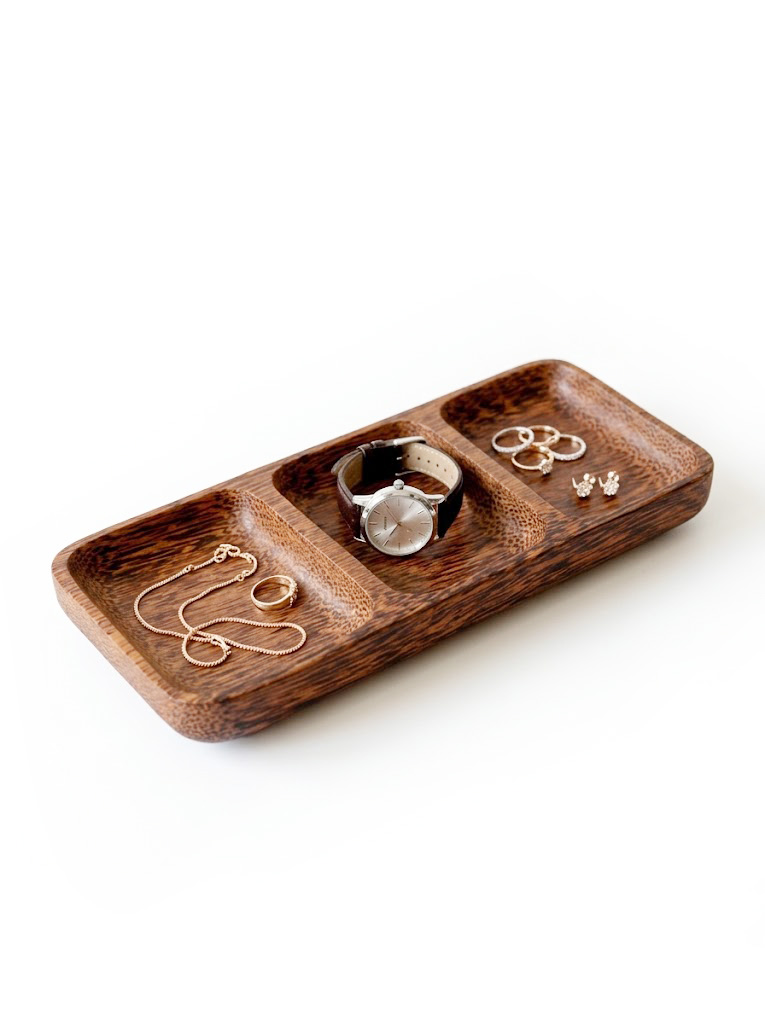 bathroom-jewelry-tray-coconut-wood-sq