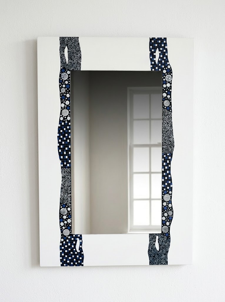 irror-painting-blue-and-white